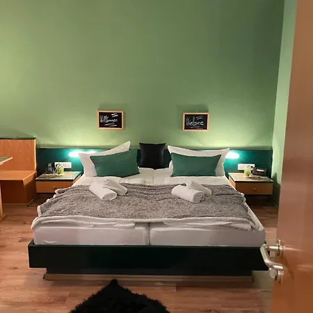 德尔布鲁德霍赫贝格酒店 4* 玛丽恩堡