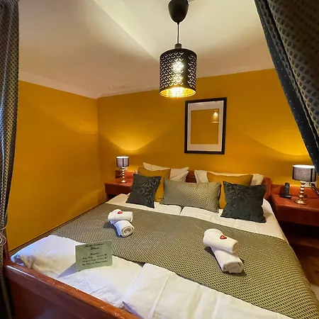 德尔布鲁德霍赫贝格酒店 招待所