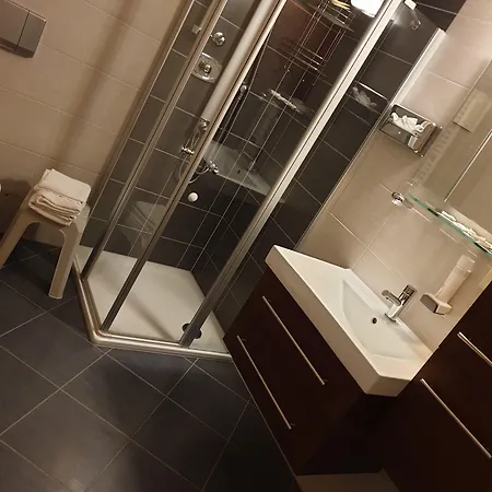 Casa de hóspedes Drei Brueder Hoehe 3*