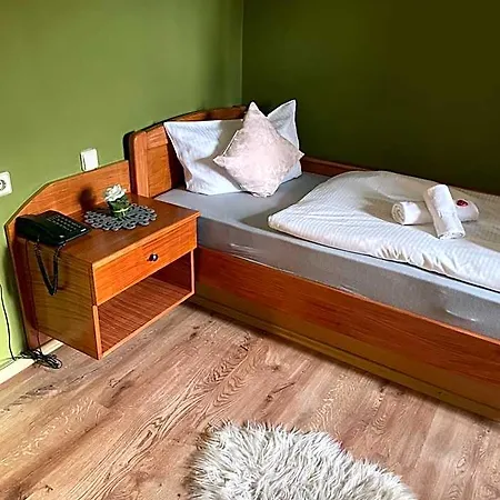 Casa de hóspedes Drei Brueder Hoehe 3*